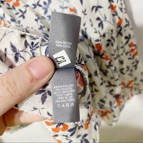 M Aerie Floral Swing Shoulder Tie Sleeveless Semisheer Blouse - Picture 7 of 8